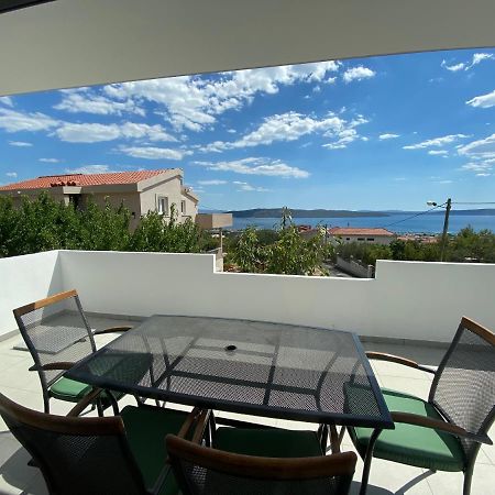 Apartman Mila Apartment Kastela Luaran gambar