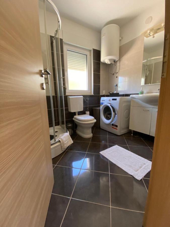 Apartman Mila Apartment Kastela Luaran gambar